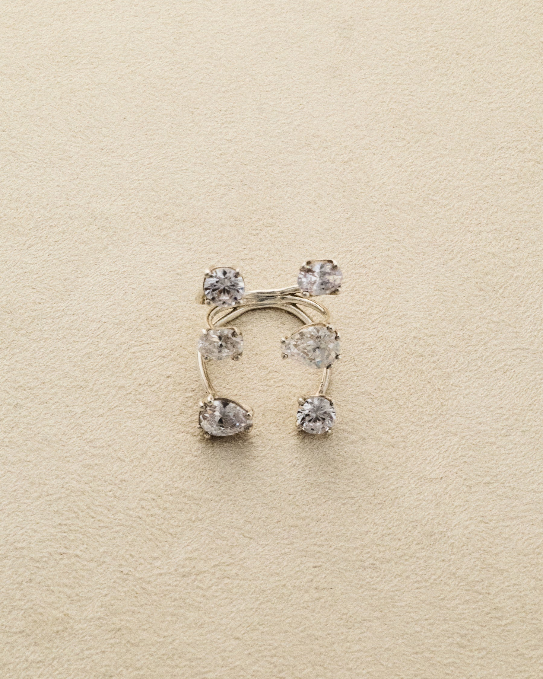 6 Stone Ring — Zirconia