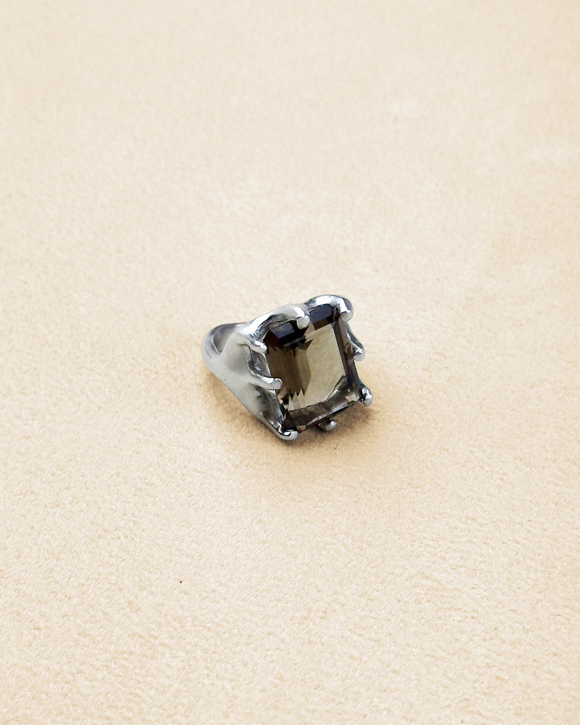 8 Prong Ring — Smokey Quartz
