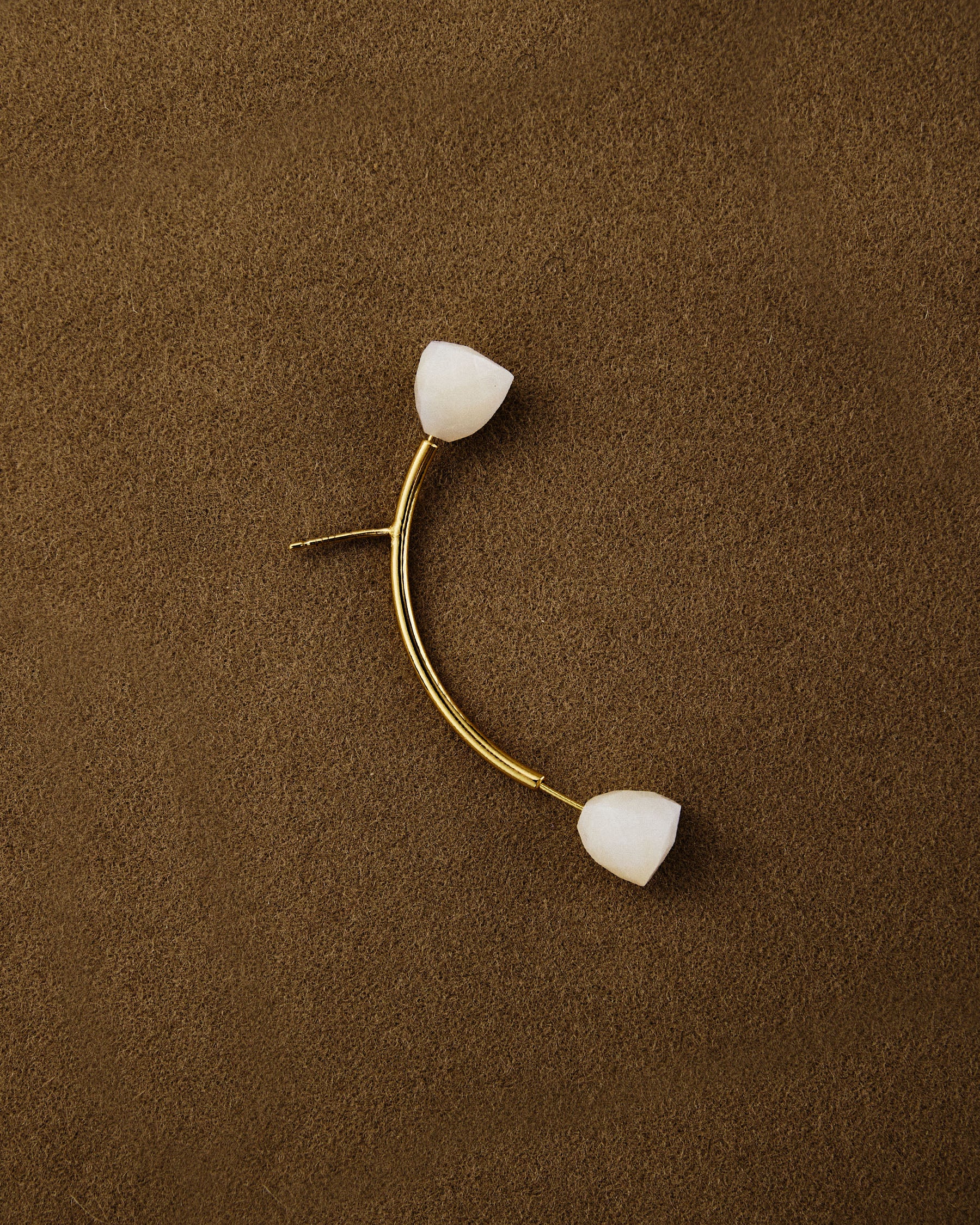 Antenna Earring — White Pearl