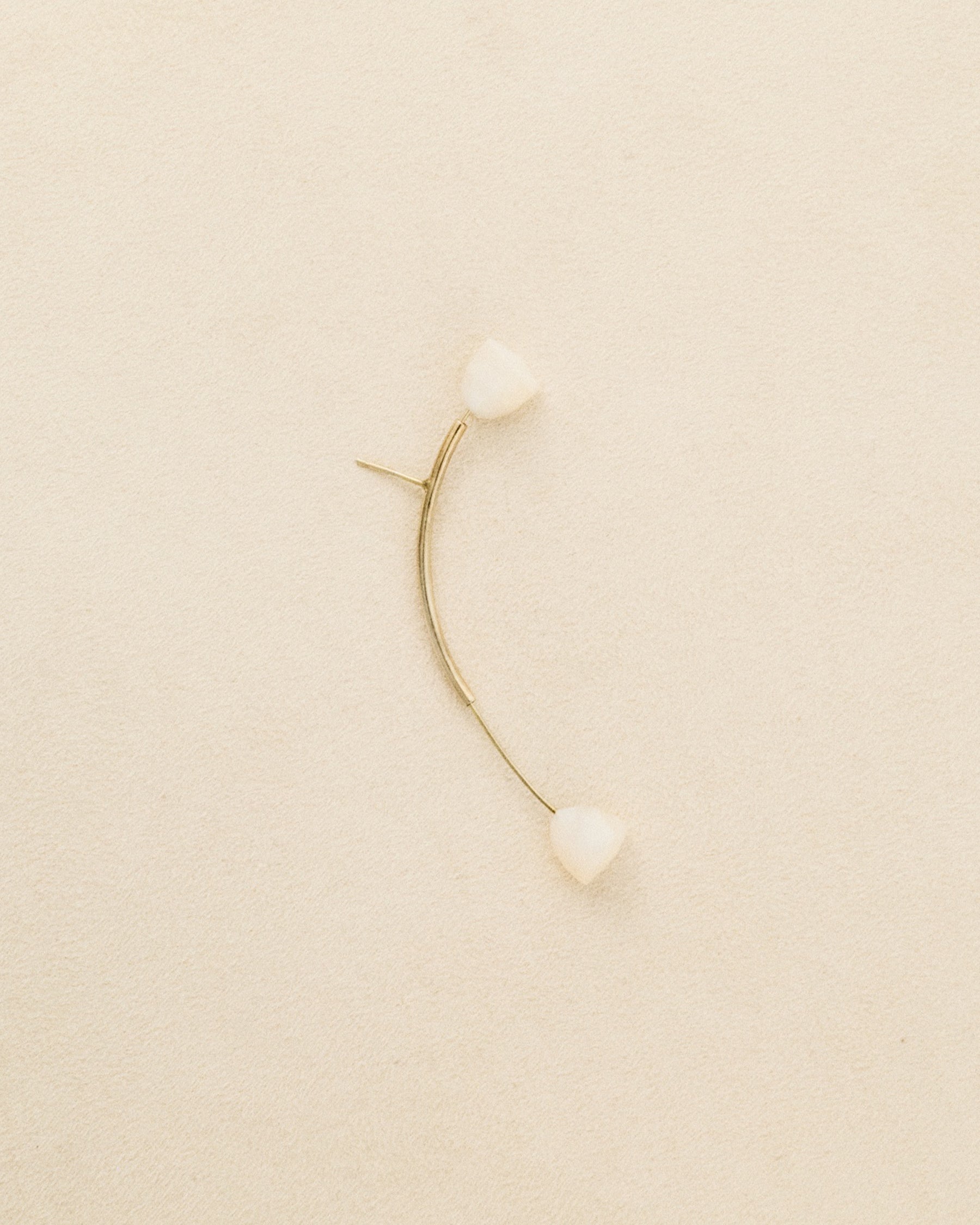 Antenna Earring — White Pearl