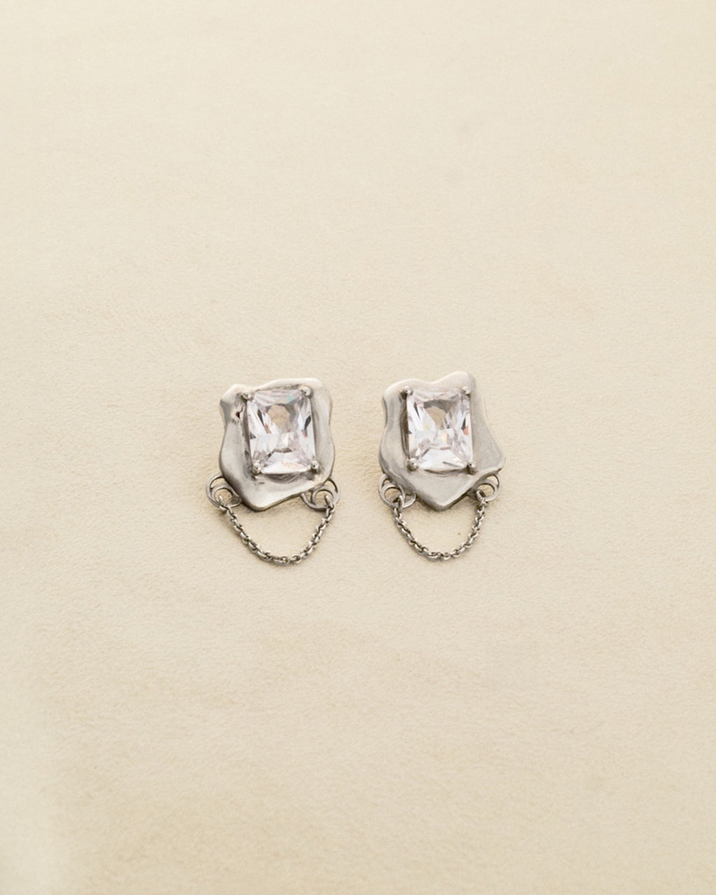 Chain Earring — Zirconia