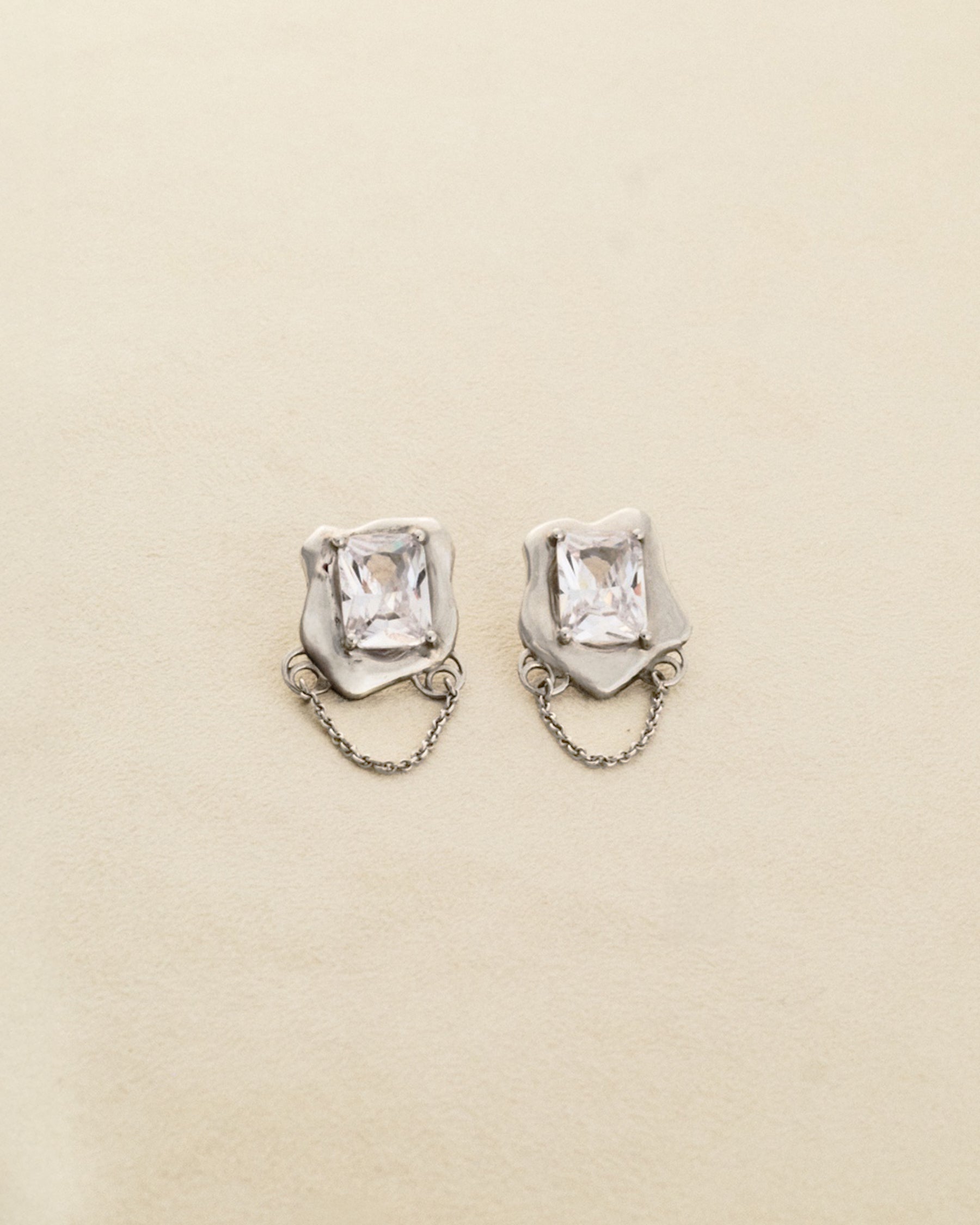 Chain Earring — Zirconia
