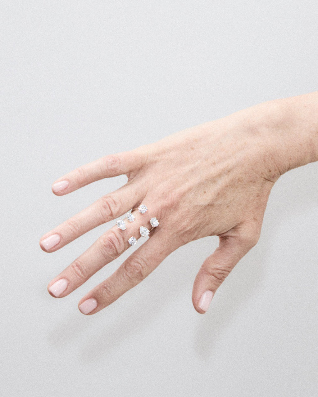 6 Stone Ring — Zirconia